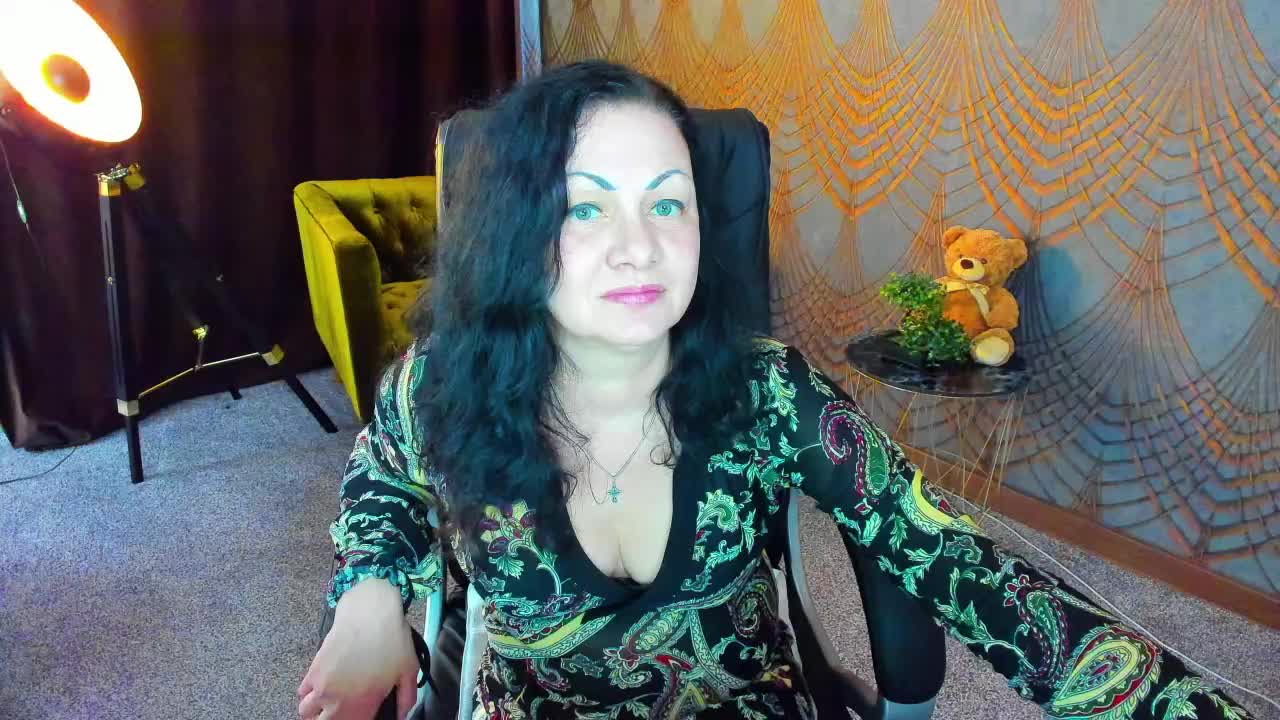 IrissMoon Приват Записи 2026-05-12