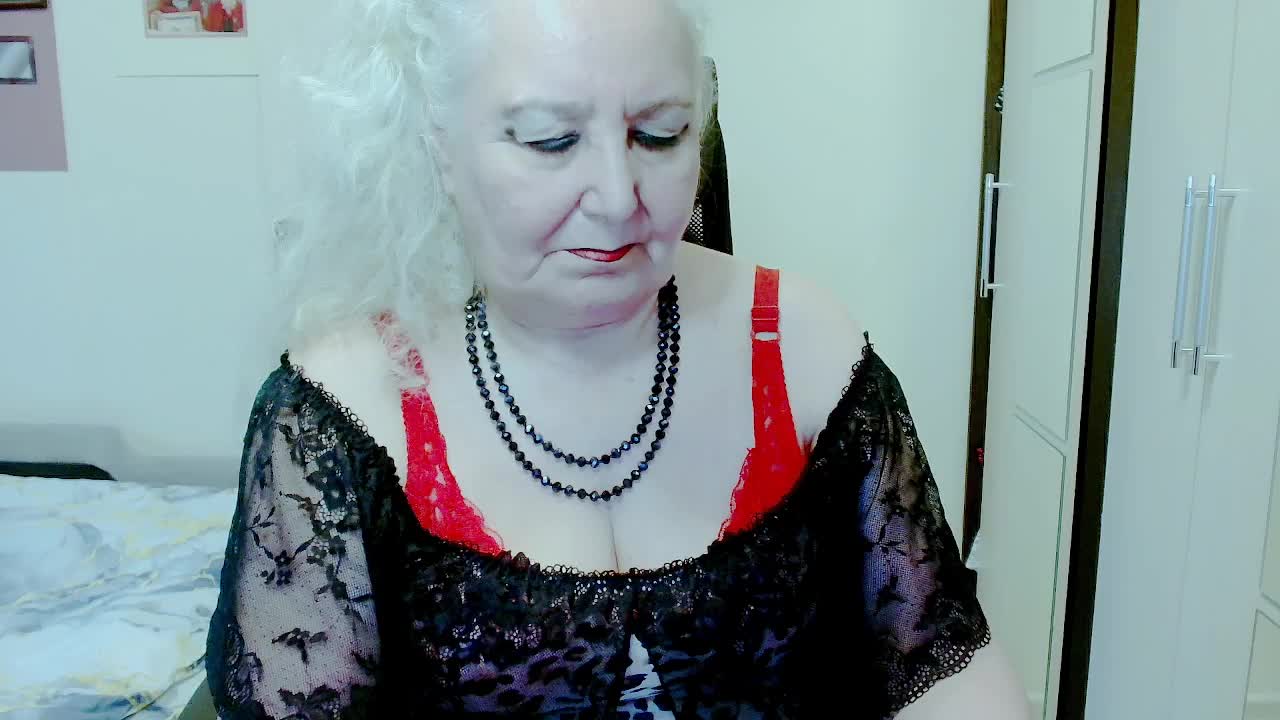 GrannyWants Приват Записи 2026-05-12