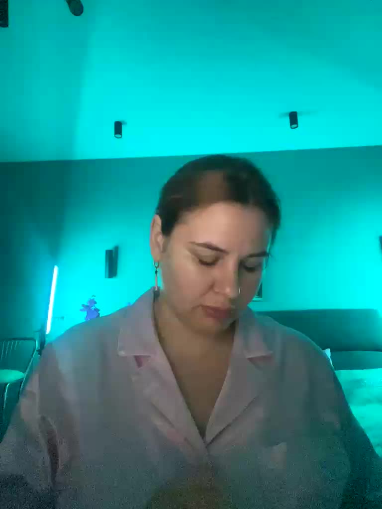 AvaQueen Приват Записи 2026-05-15