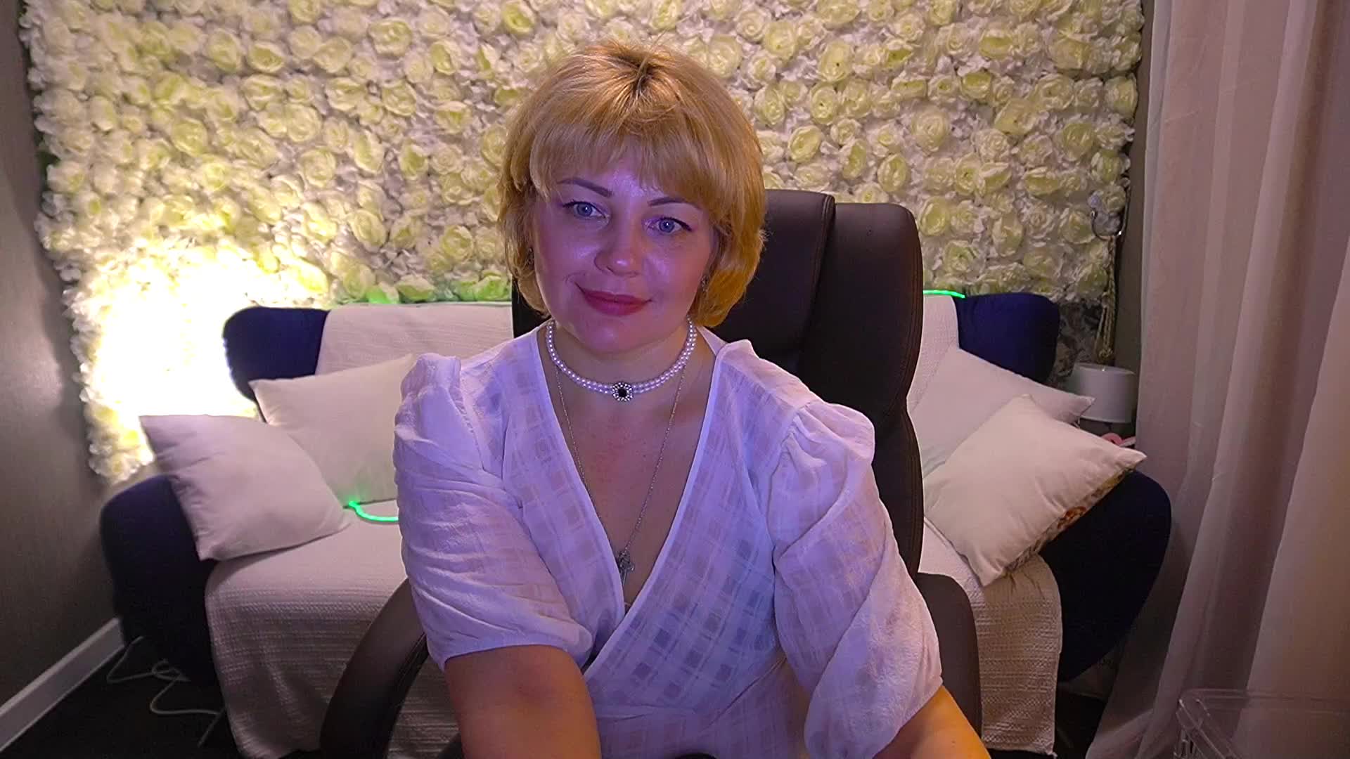 AmiraNight Приват Записи 2026-05-17