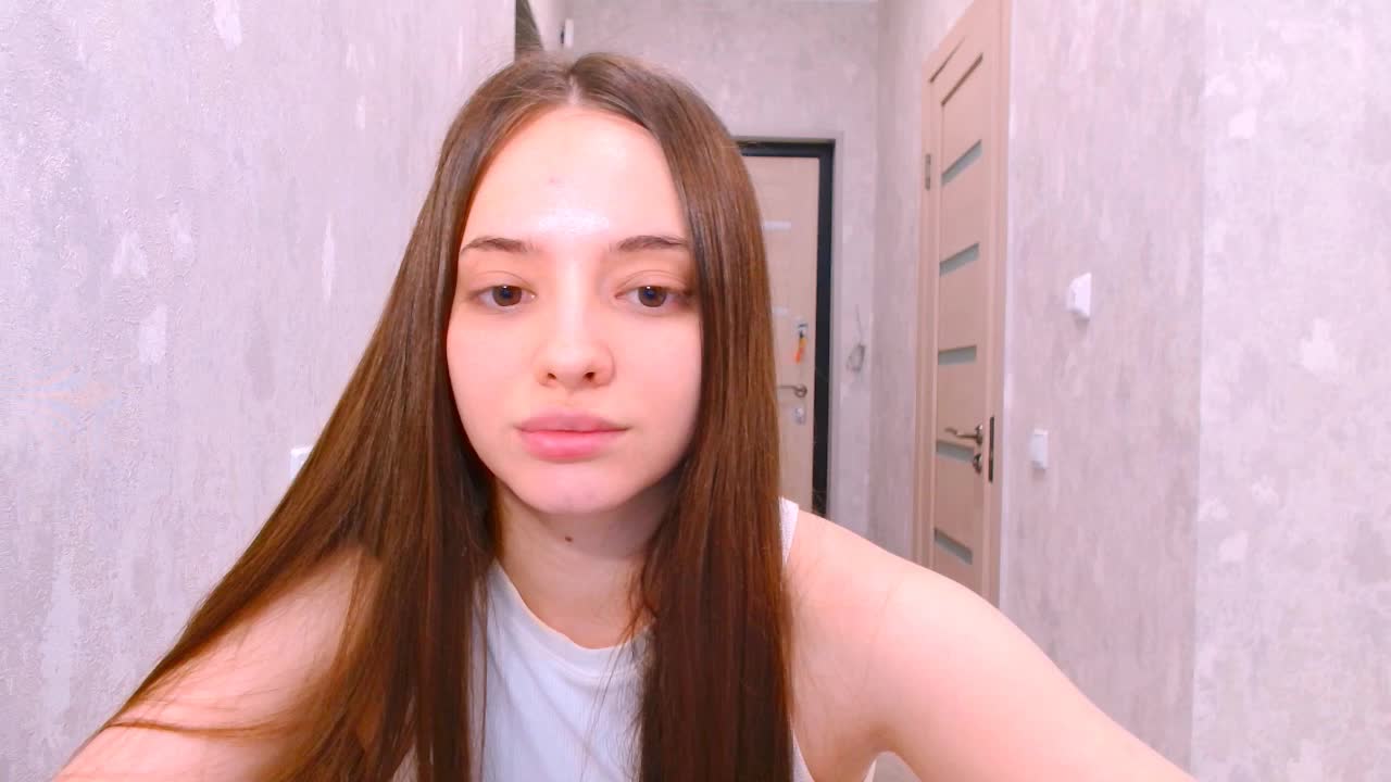 SiennaMia Приват Записи 2026-05-17
