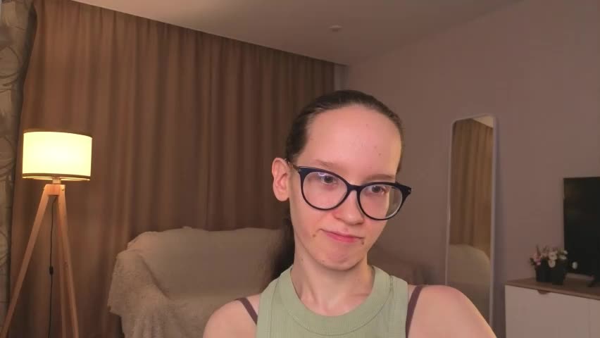 lynettebails Приват Записи 2026-05-17