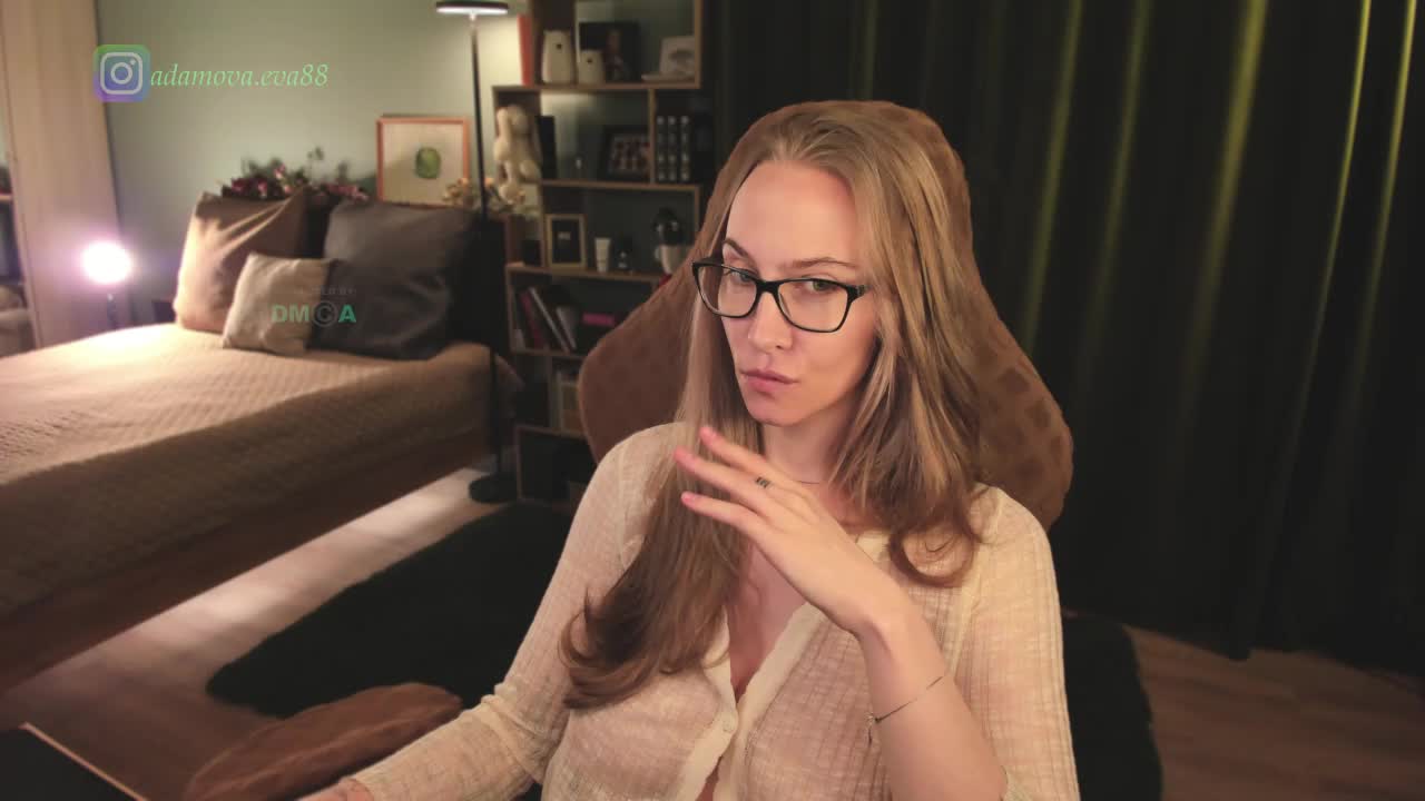 Adamova_Eva Приват Записи 2026-05-17