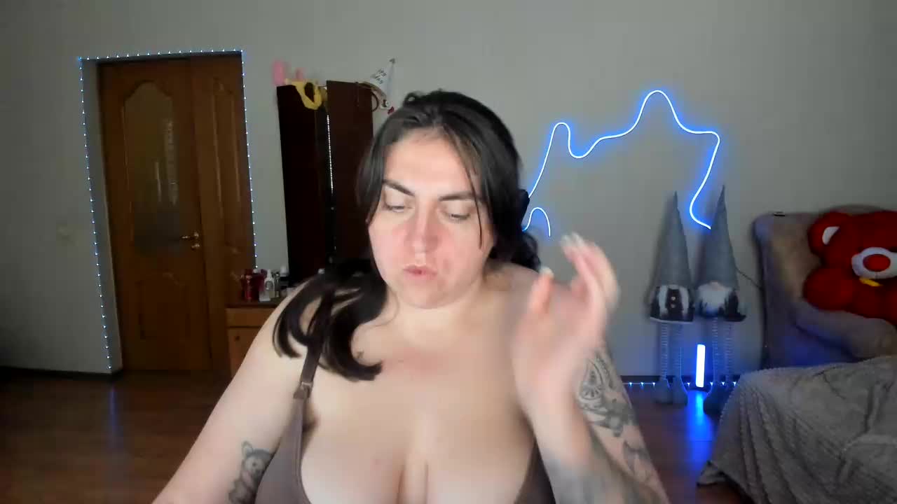 UkraineGirl Приват Записи 2026-05-18