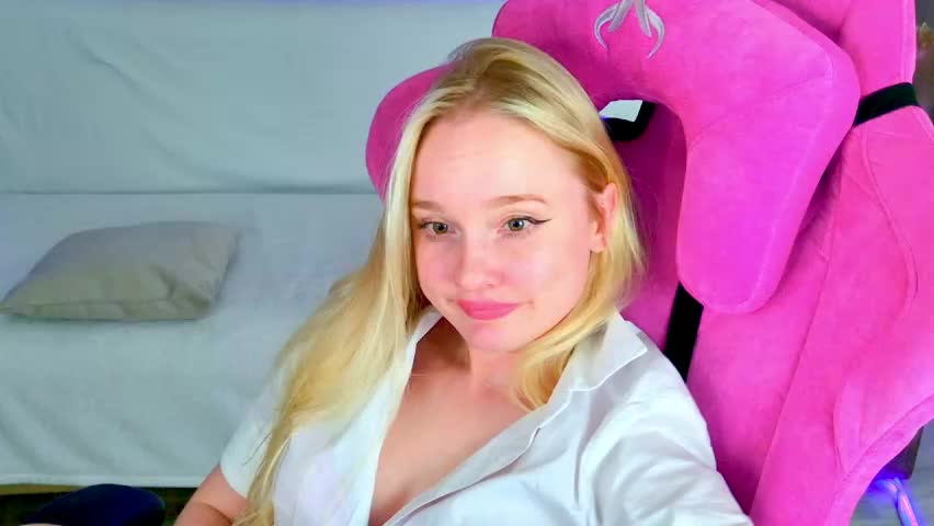 shawty_mia Приват Записи 2026-05-18