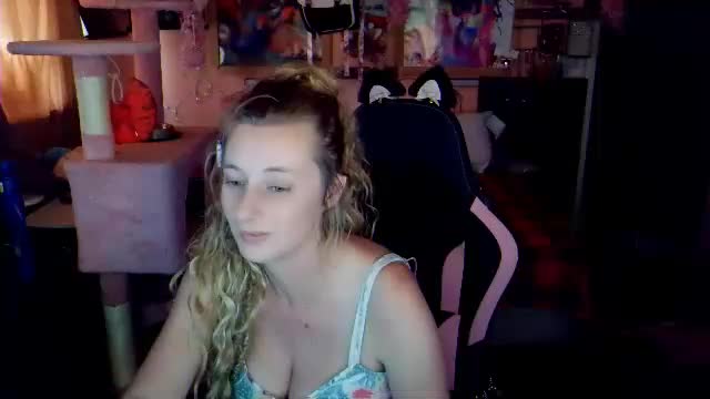 yoursecretgirlfriend963 Приват Записи 2026-05-19