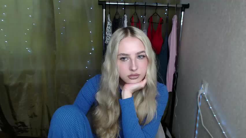 sweet_amelia03 Приват Записи 2026-05-19