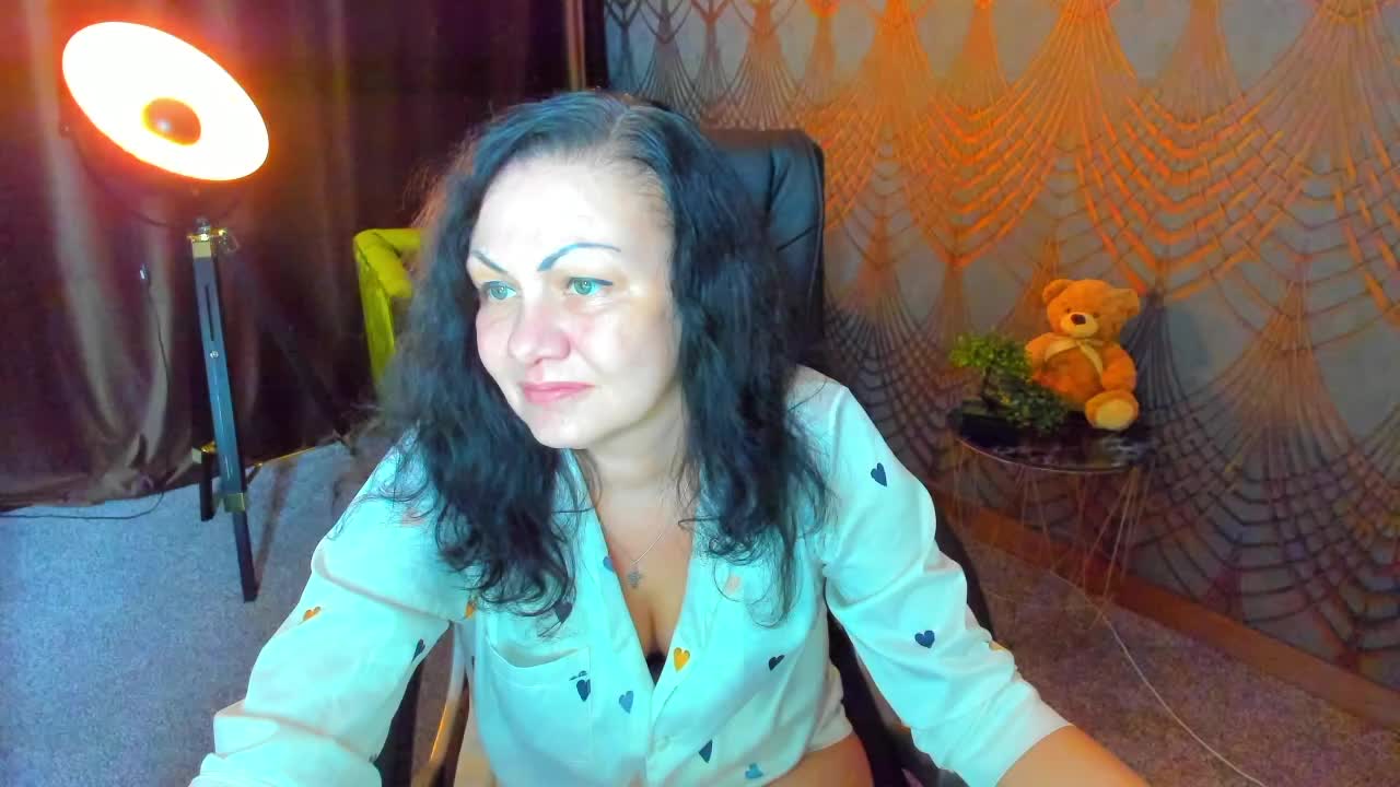 IrissMoon Приват Записи 2026-05-20