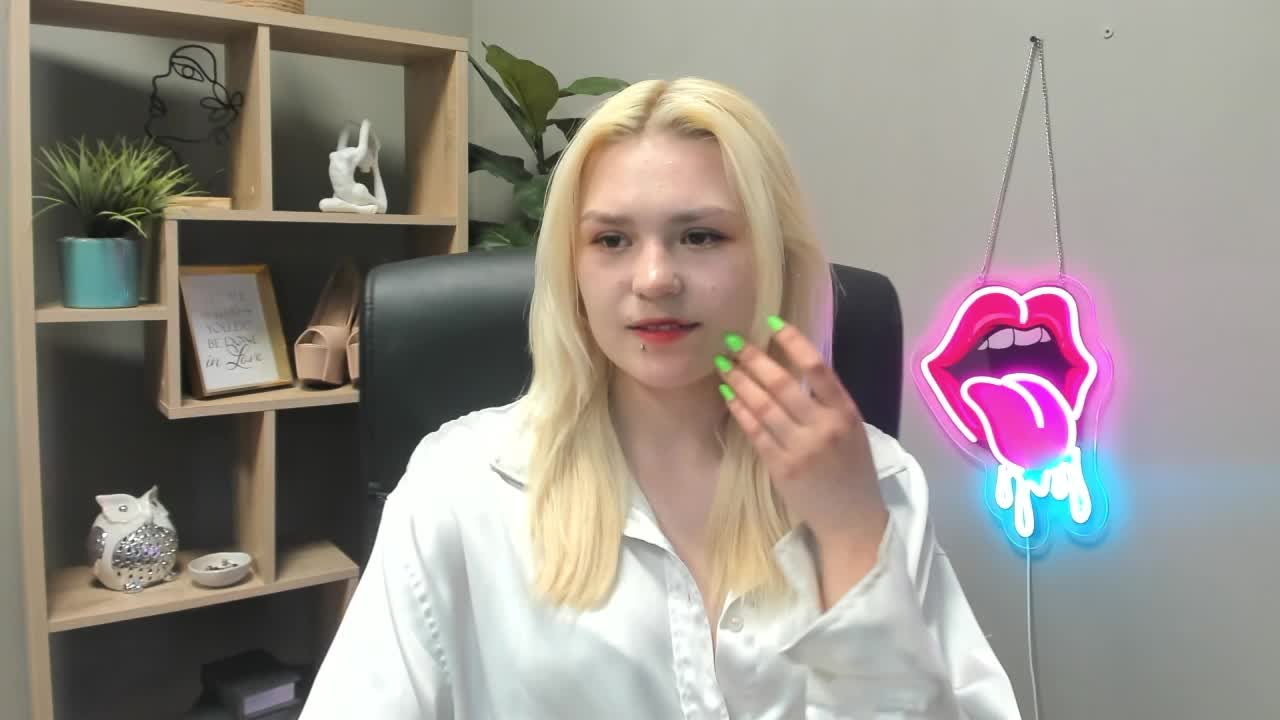 SweetLilyxo Приват Записи 2026-05-20