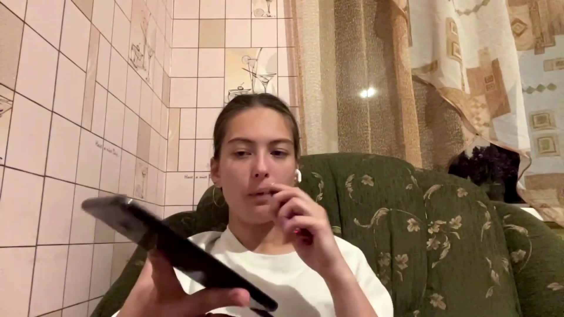 RonnaWillow Приват Записи 2026-05-20