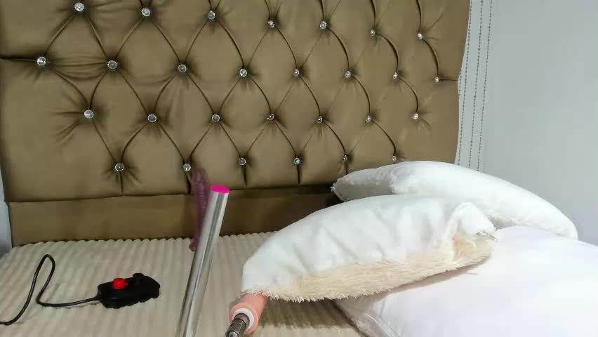 kitty_eloays_2026-05-19_21-09-19_229 Приват Записи 2026-05-20