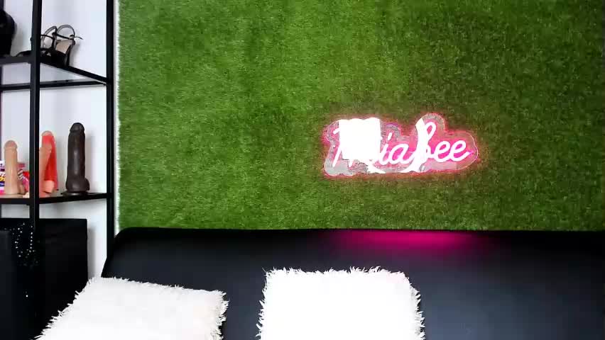 alexisbanx Приват Записи 2026-05-22