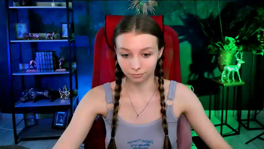 juliedaniel Приват Записи 2026-05-22