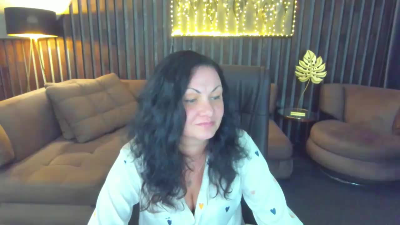 IrissMoon Приват Записи 2026-05-25