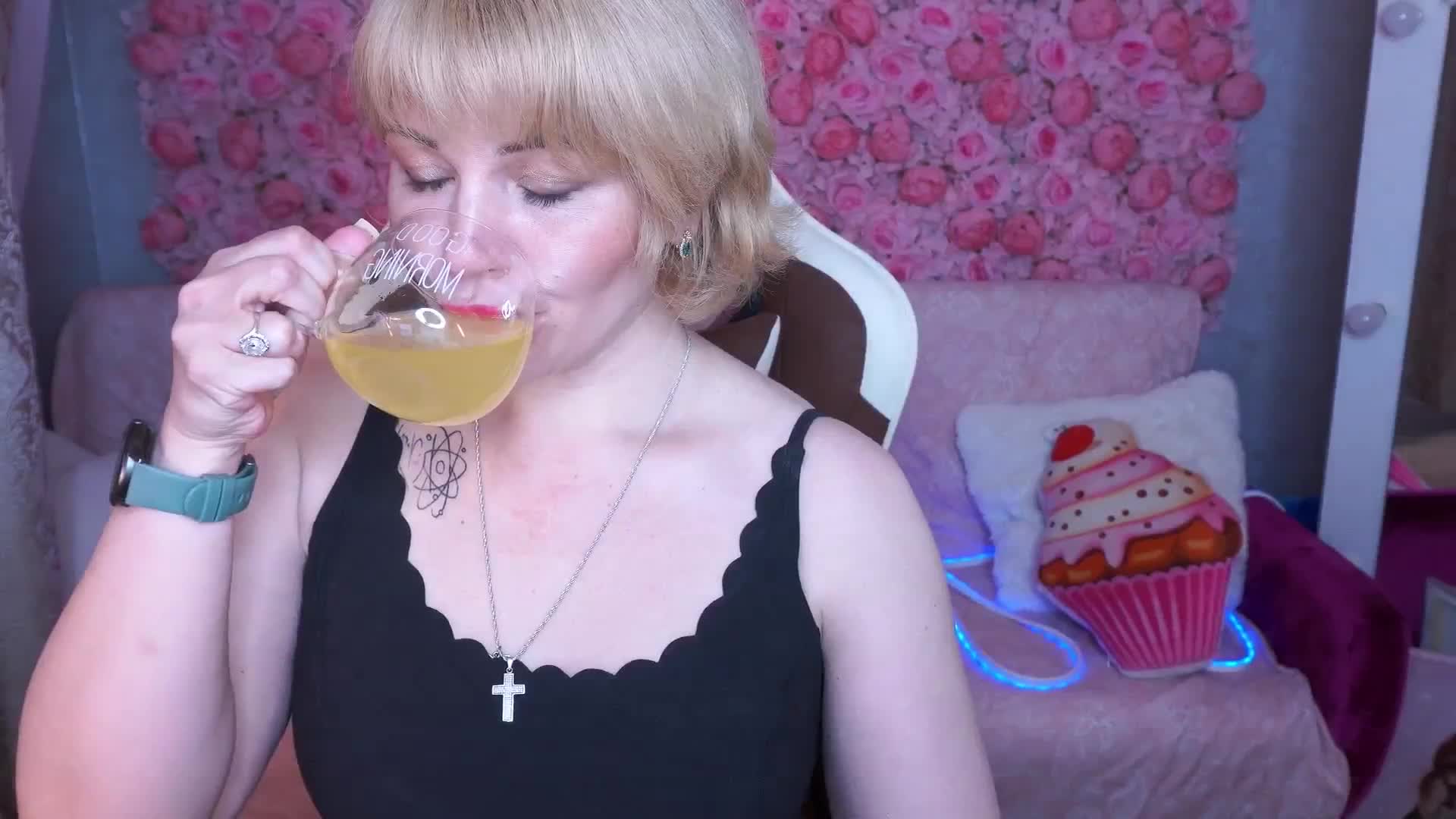 AmiraNight Приват Записи 2026-05-28