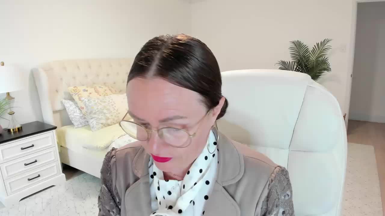 -Michelle- Приват Записи 2026-06-04