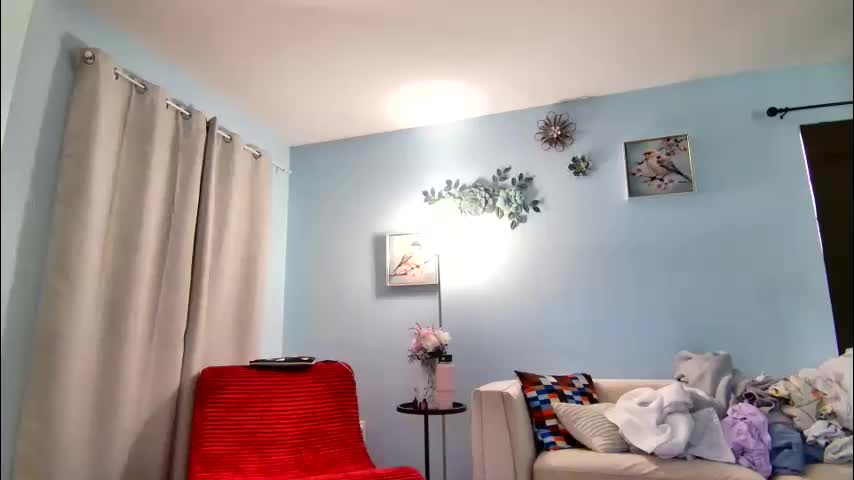 lilianlovess Приват Записи 2026-06-04