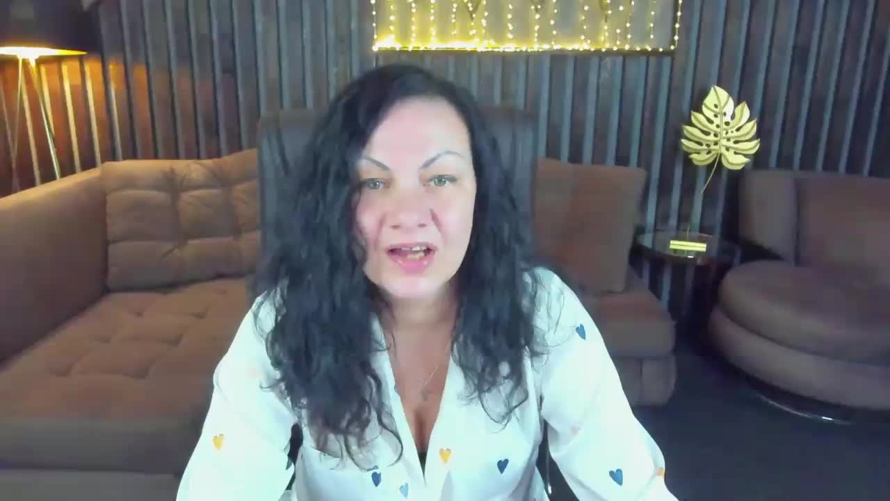 IrissMoon Приват Записи 2026-06-04