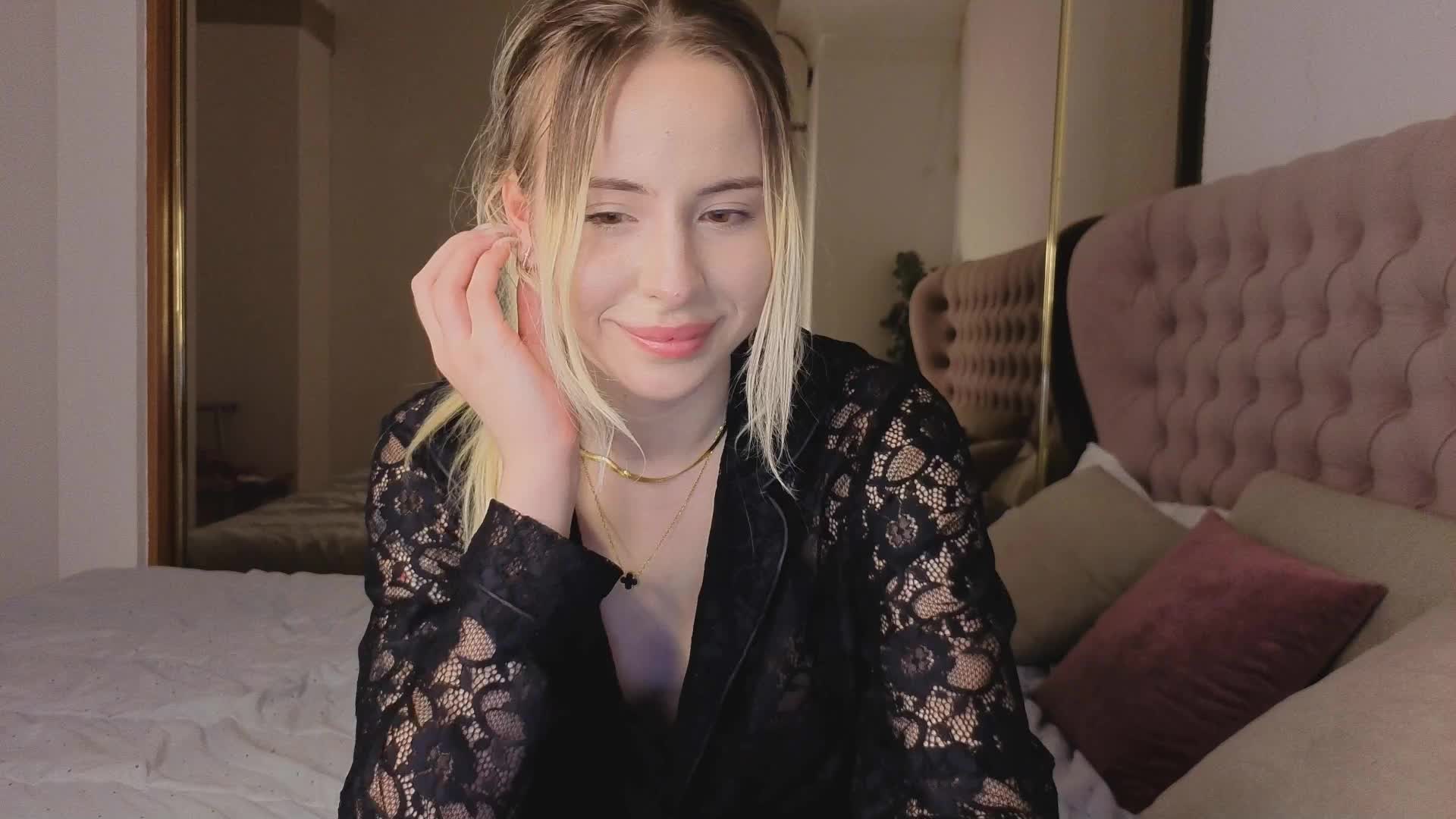 Bella-crazyy Приват Записи 2026-06-05