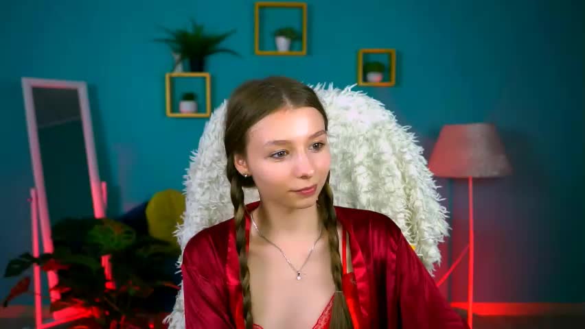 juliedaniel Приват Записи 2026-06-05