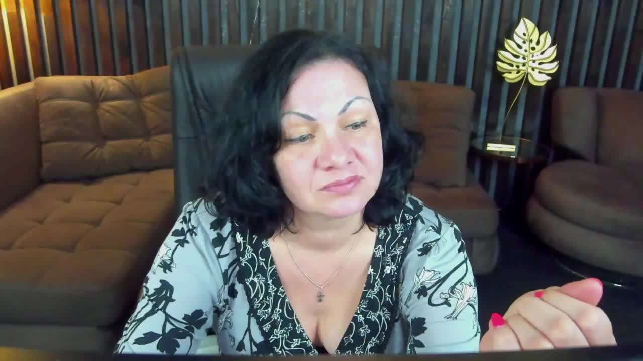 IrissMoon Приват Записи 2026-06-07