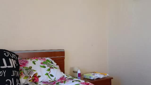 christihanson Приват Записи 2026-06-12