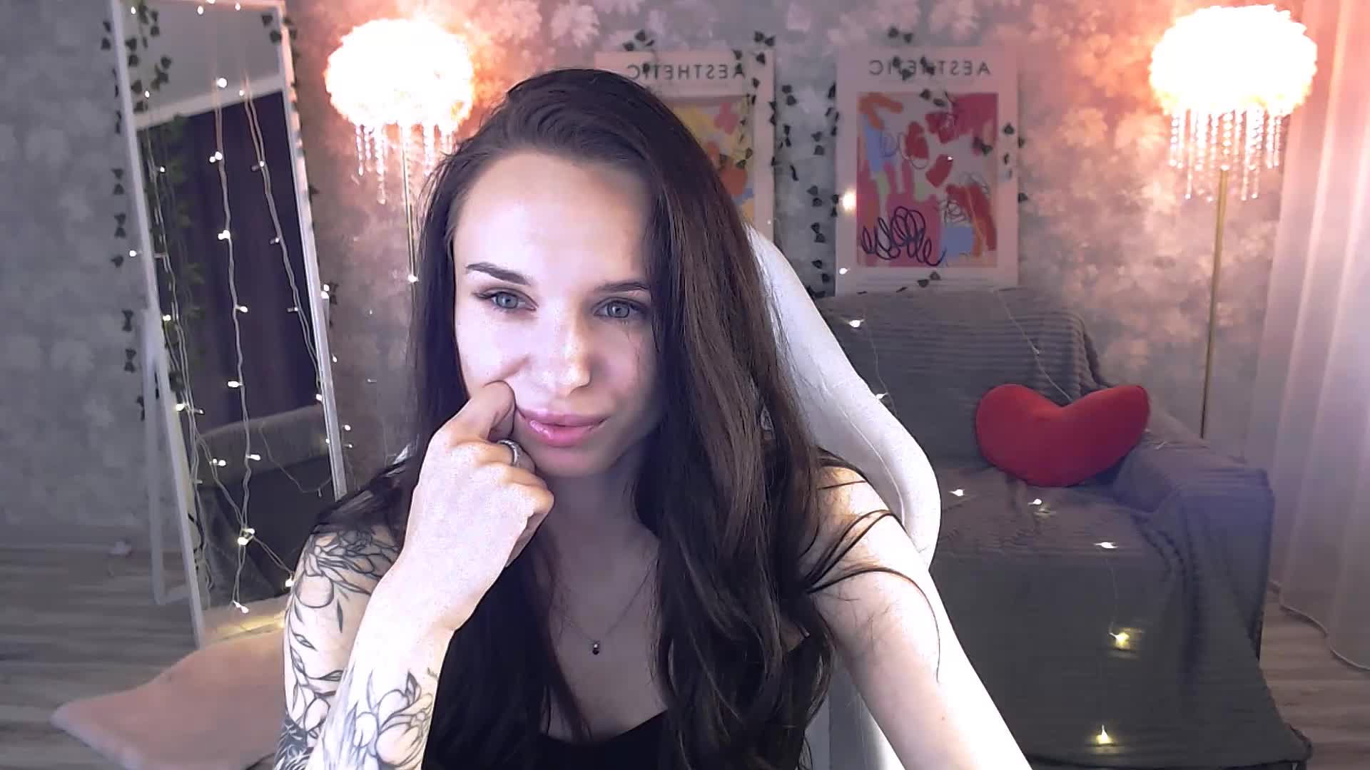 NicoleMerz Приват Записи 2026-06-12