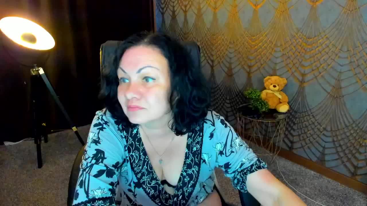 IrissMoon Приват Записи 2026-06-12