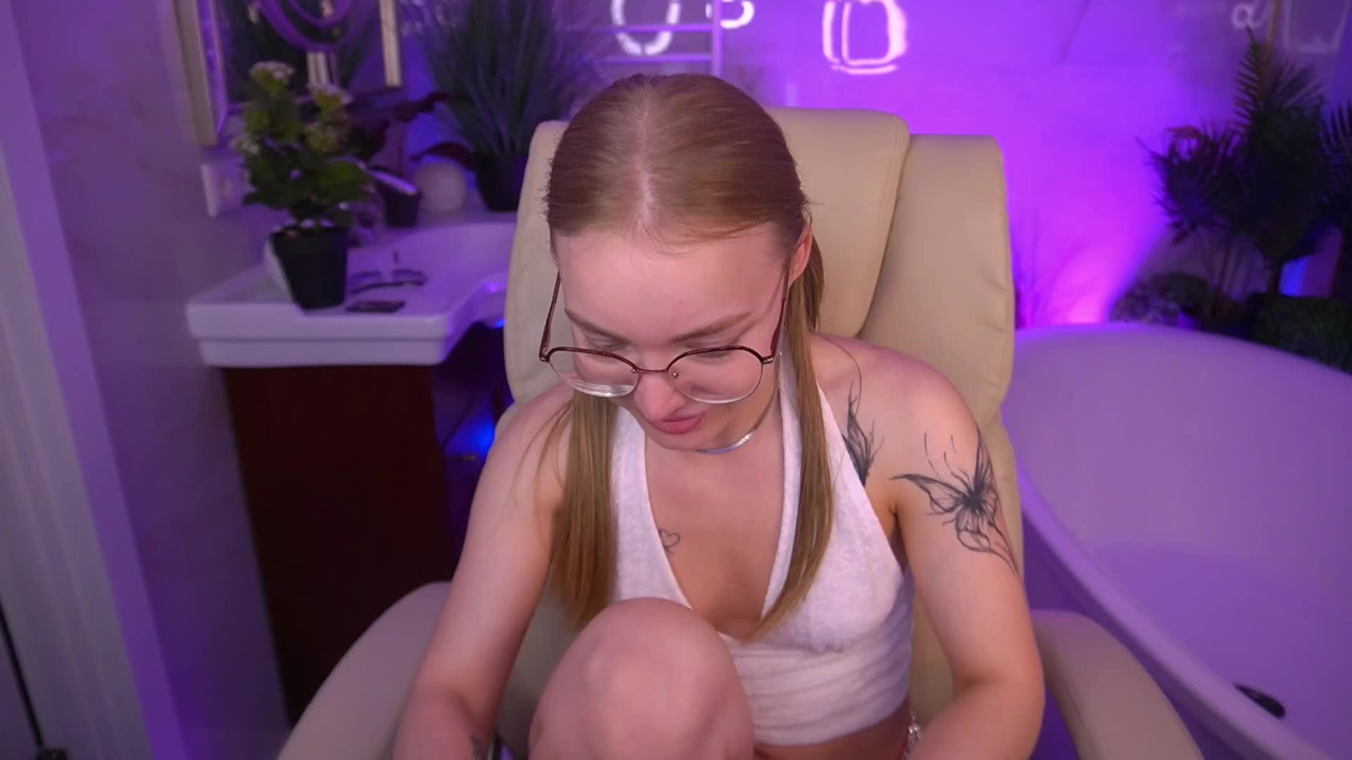 EmilySunShine Приват Записи 2026-06-12