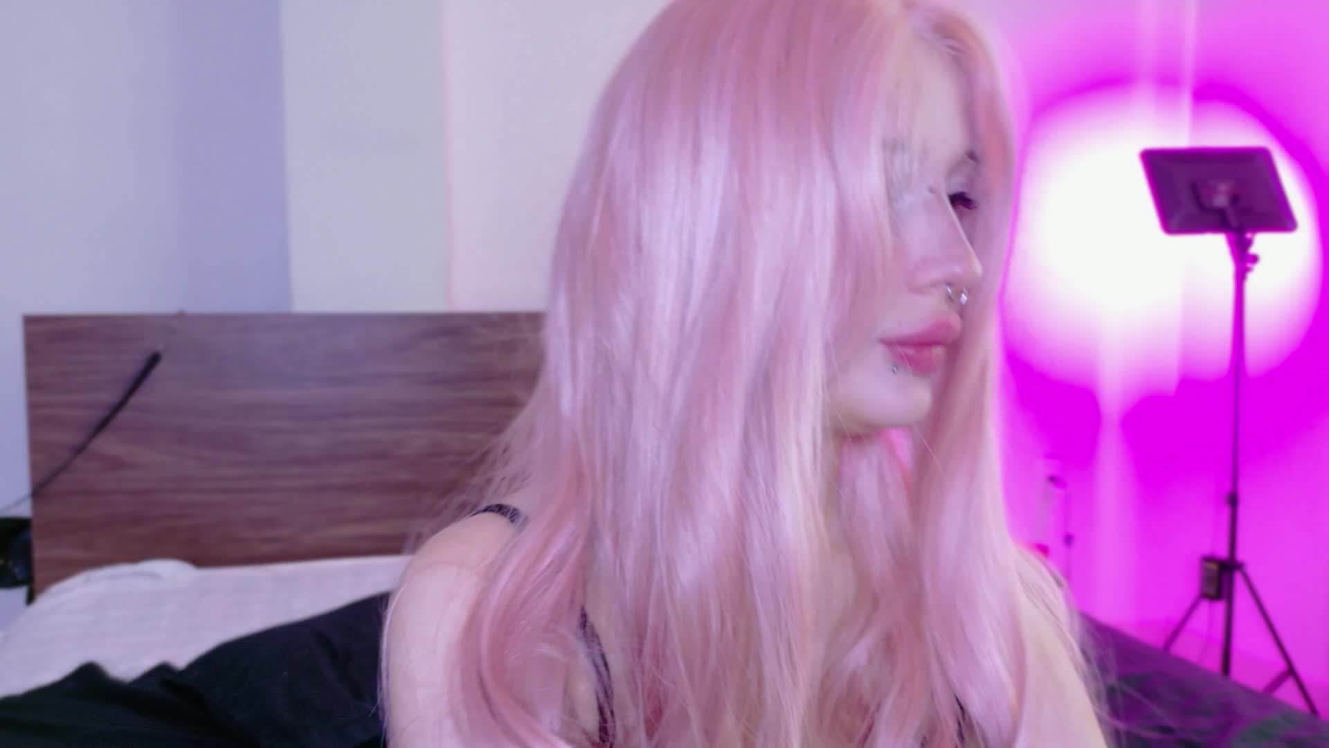 lolykari Приват Записи 2026-06-15