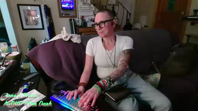 juneafterhours Приват Записи 2026-06-16