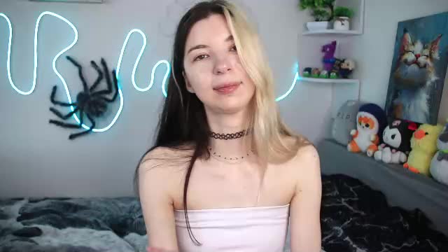 emmie_everly Приват Записи 2026-06-16