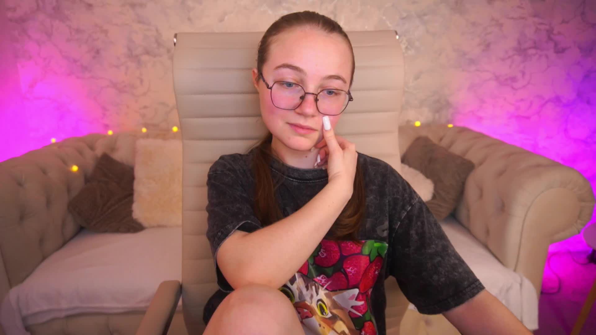 ArrinaWairr Приват Записи 2026-06-19