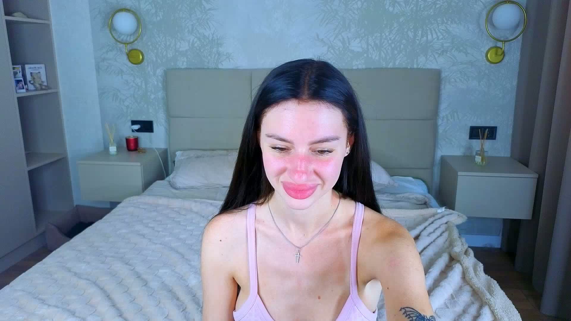 SnowWhiteee Приват Записи 2026-06-19