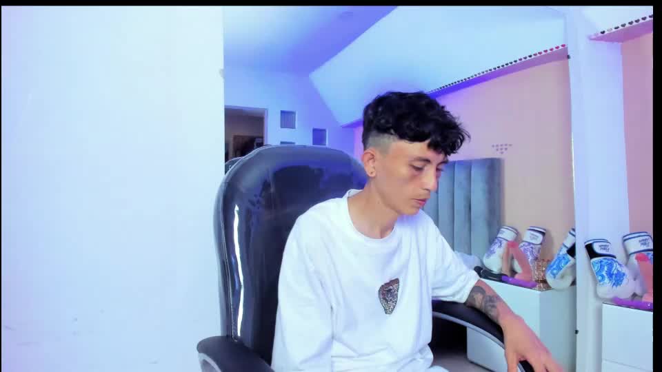 ariana_cri_x Приват Записи 2026-06-20