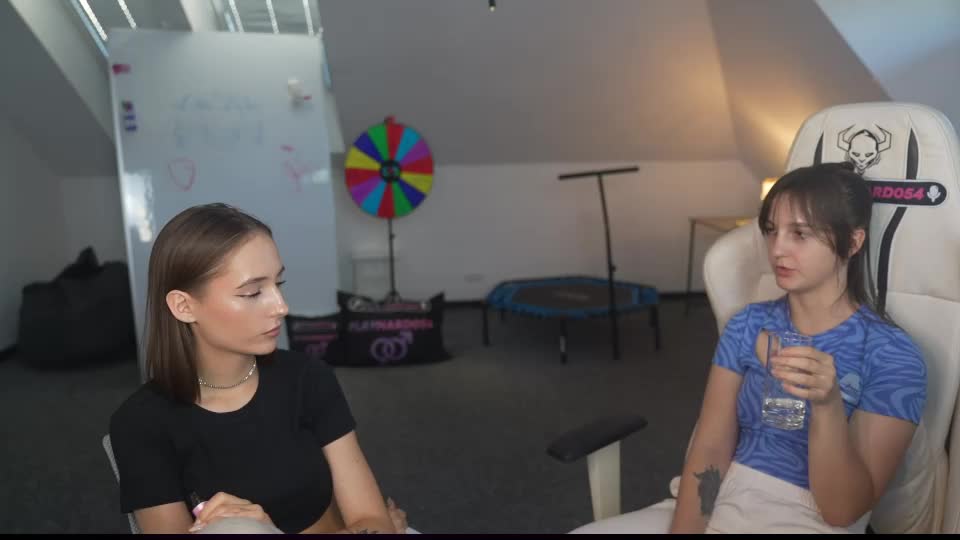 livehub054 Приват Записи 2026-06-26