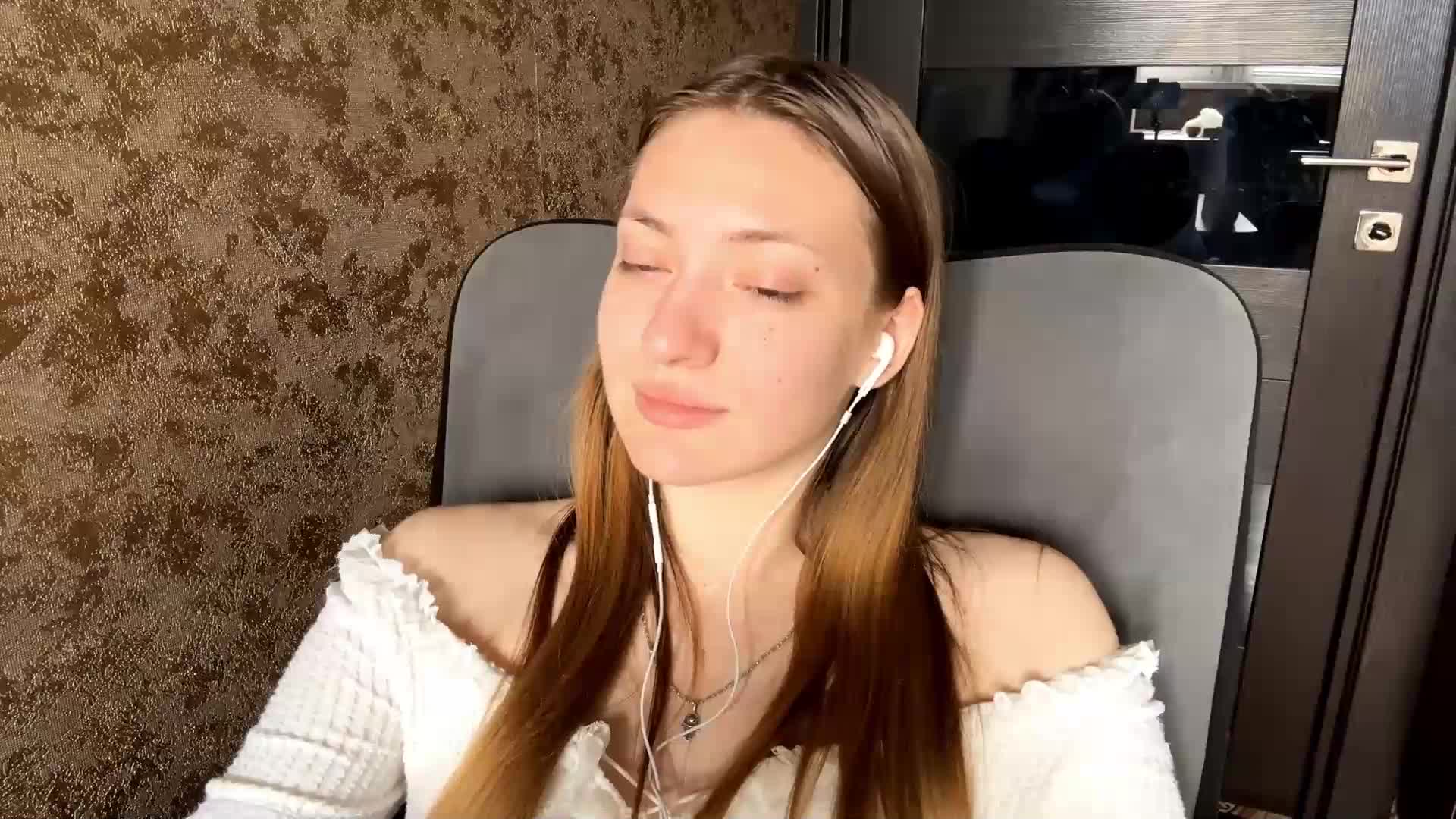 MyrticeDollen Приват Записи 2026-07-04