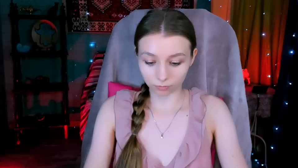 juliedaniel Приват Записи 2026-07-07