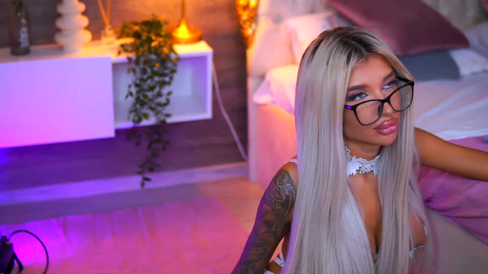 juicy_jessye Приват Записи 2026-07-08