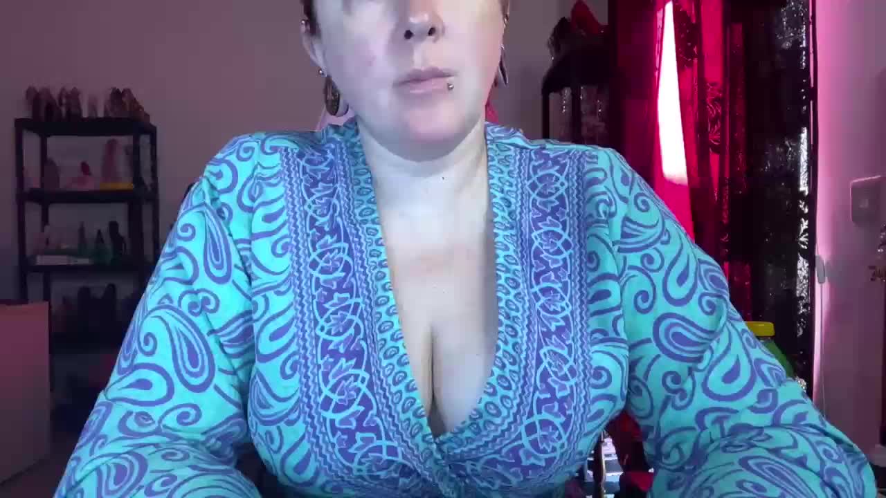 NylonQueen Приват Записи 2026-07-08