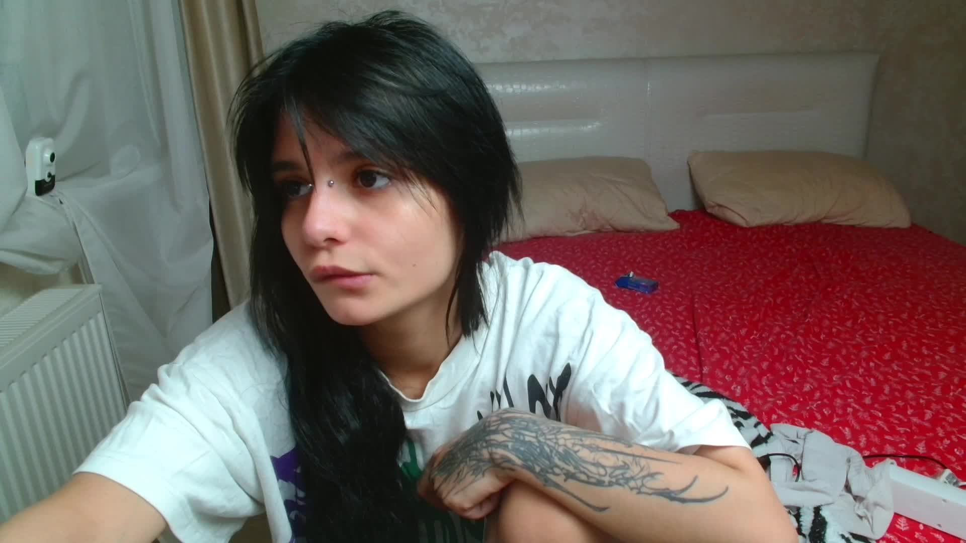 TheSluttyFox Приват Записи 2026-07-17