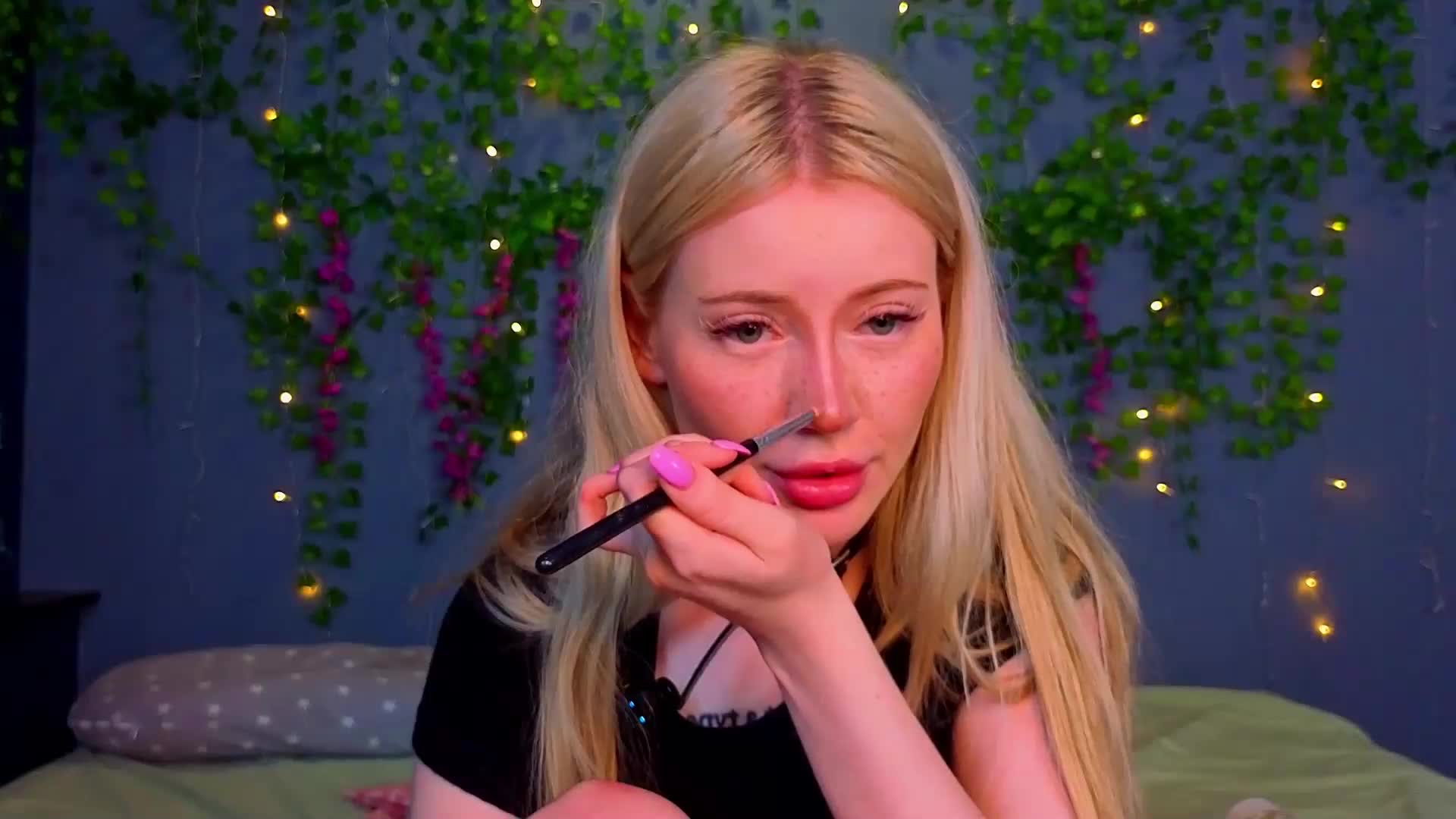 LillieBerry Приват Записи 2026-07-18