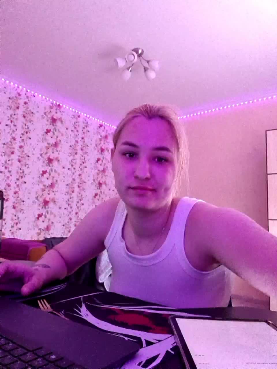 _Vikki_SEX Приват Записи 2026-07-18