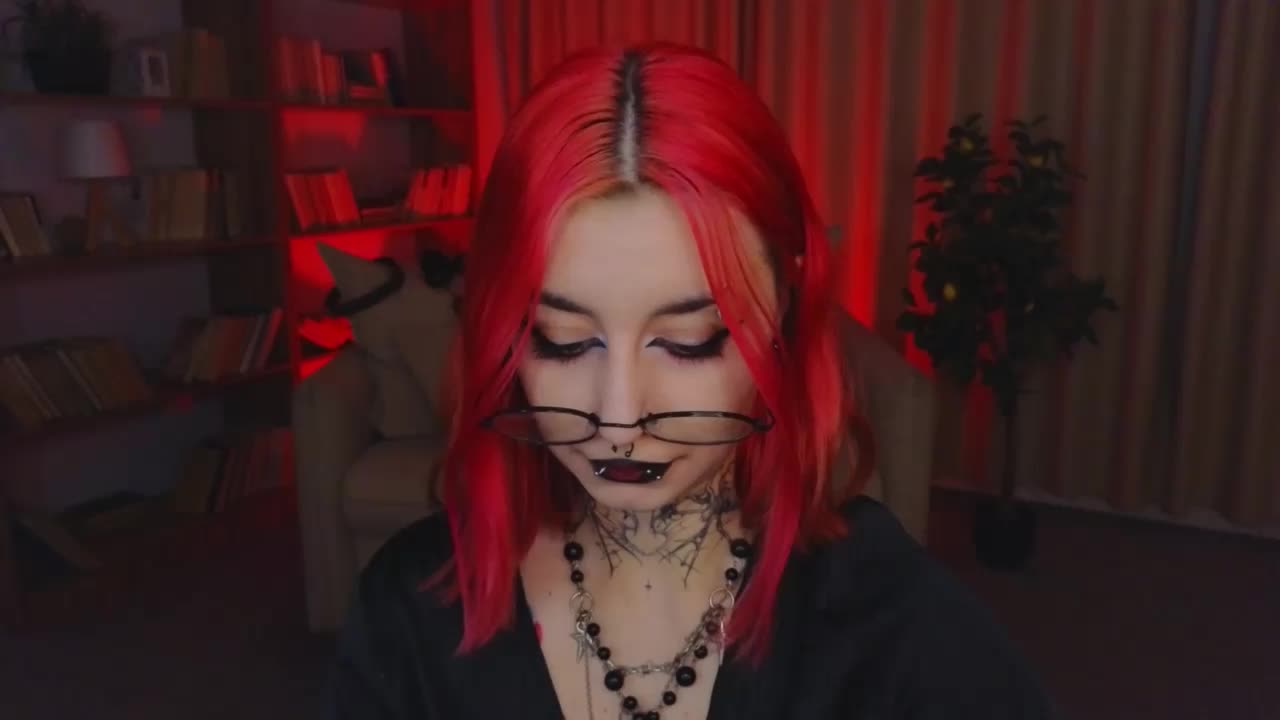 MistressMarcelline Приват Записи 2026-07-19