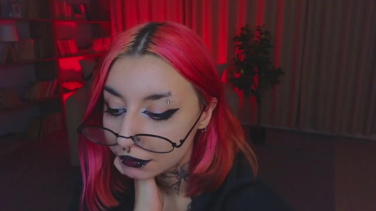MistressMarcelline Приват Записи 2026-07-31