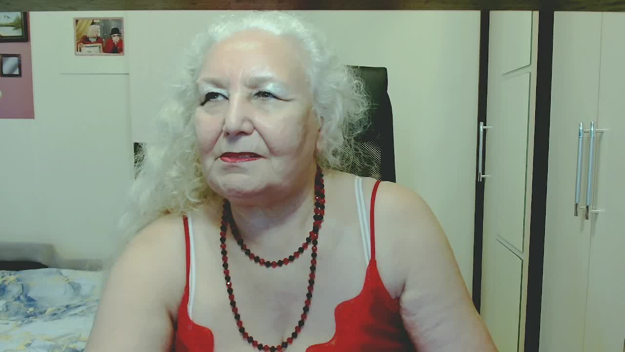 GrannyWants Приват Записи 2026-08-04