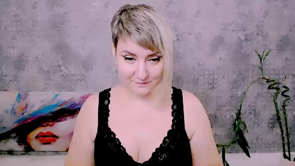 djullia Приват Записи 2026-08-04