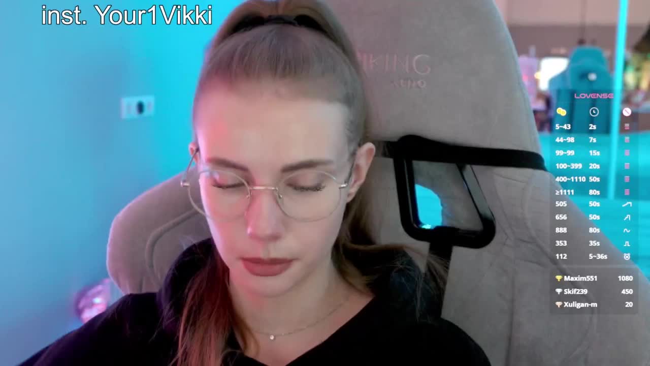 VikkiExtraCheese Приват Записи 2026-08-06