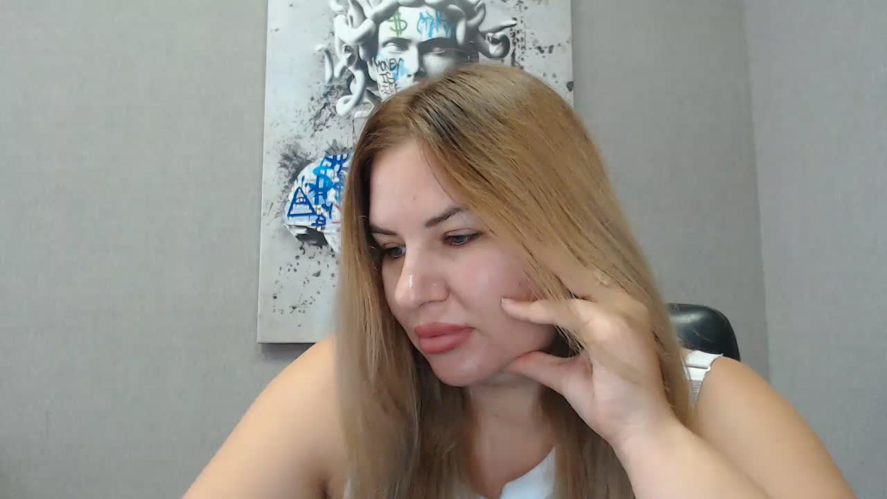 AvaQueen Приват Записи 2026-08-16
