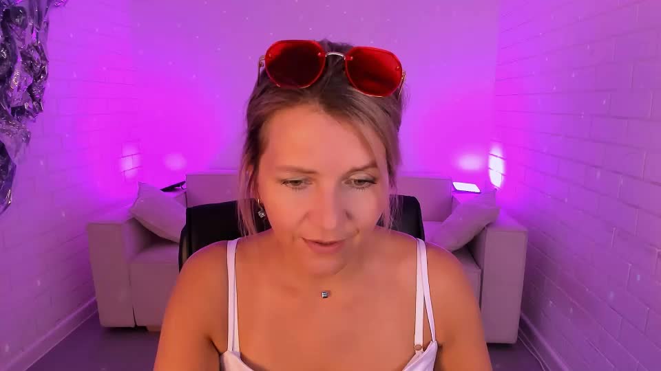 nicolehits Приват Записи 2026-08-17
